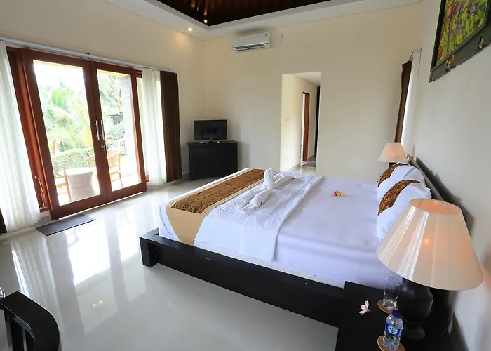 Guest house Luna Llena 3*